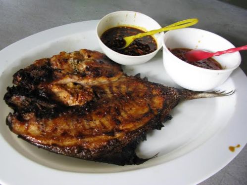 ikan bawal bakar, diambil dari ikan segar.